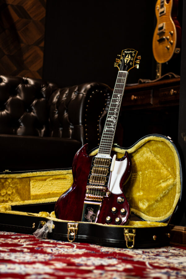 Epiphone SG Custom 1963 Joe Bonamassa Case Wine Red - Image 2