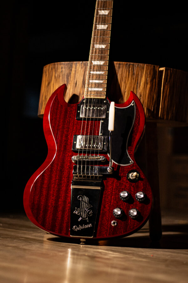 Epiphone SG 1961 Maestro Vibrola Cherry - Image 2