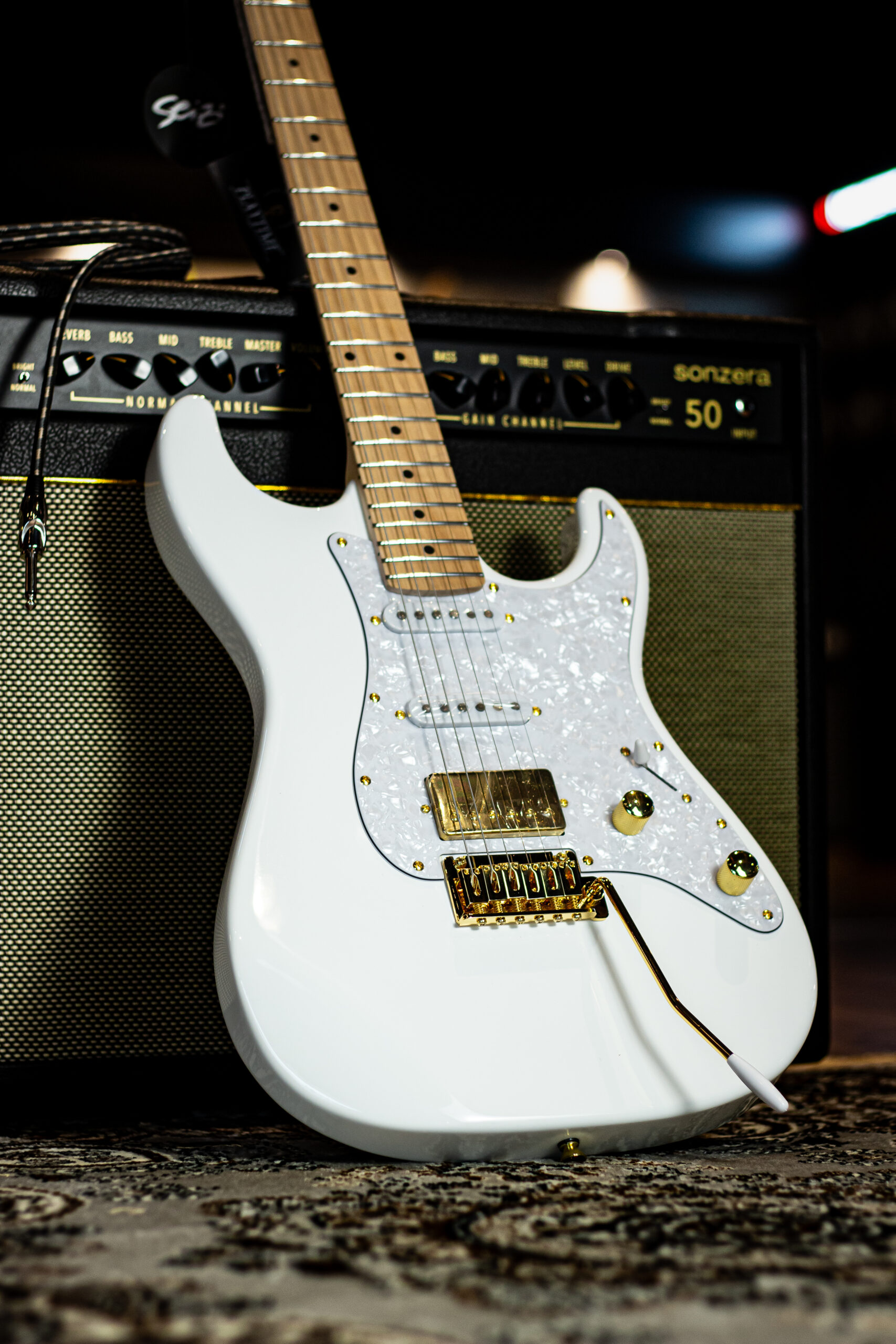 Guitarra Seizi Katana Musashi HSS – White Gold - Imagem 2