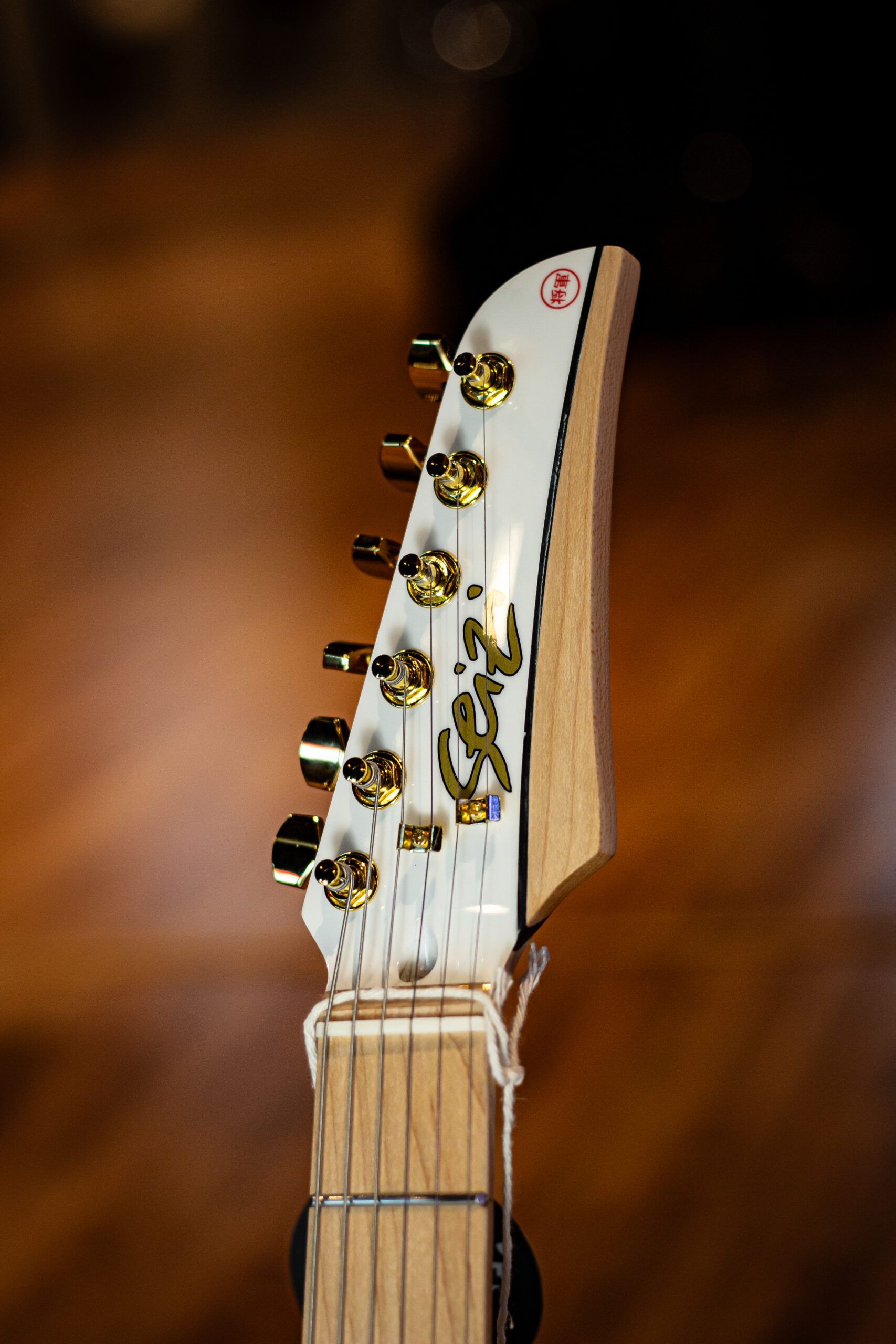 Guitarra Seizi Katana Musashi HSS – White Gold - Imagem 5