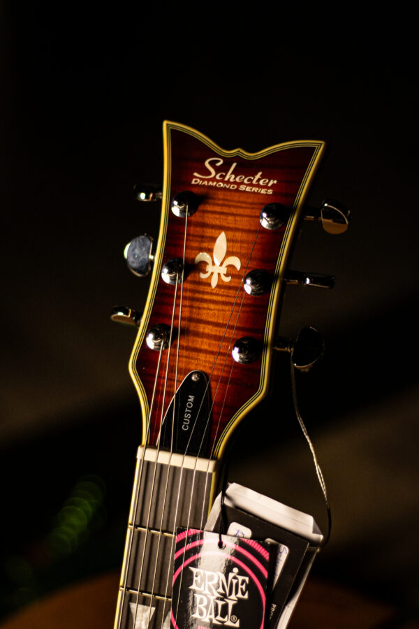 Schecter Tempest Custom Faded Vintage Sunburst - Image 6