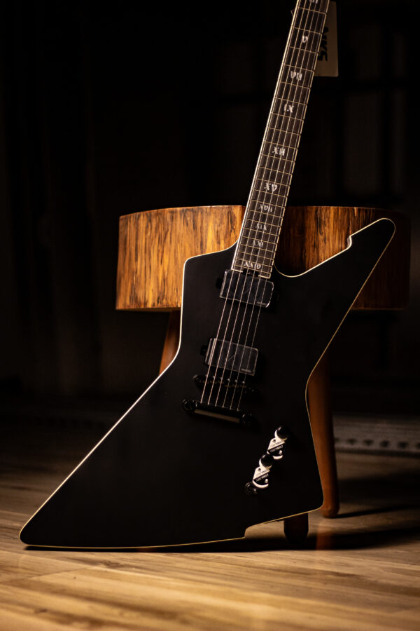 Schecter E-1 SLS Evil Twin Satin Black - Image 2