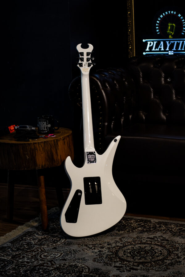 Schecter Synyster Gates Standard White W/ Black Stripes - Imagem 4